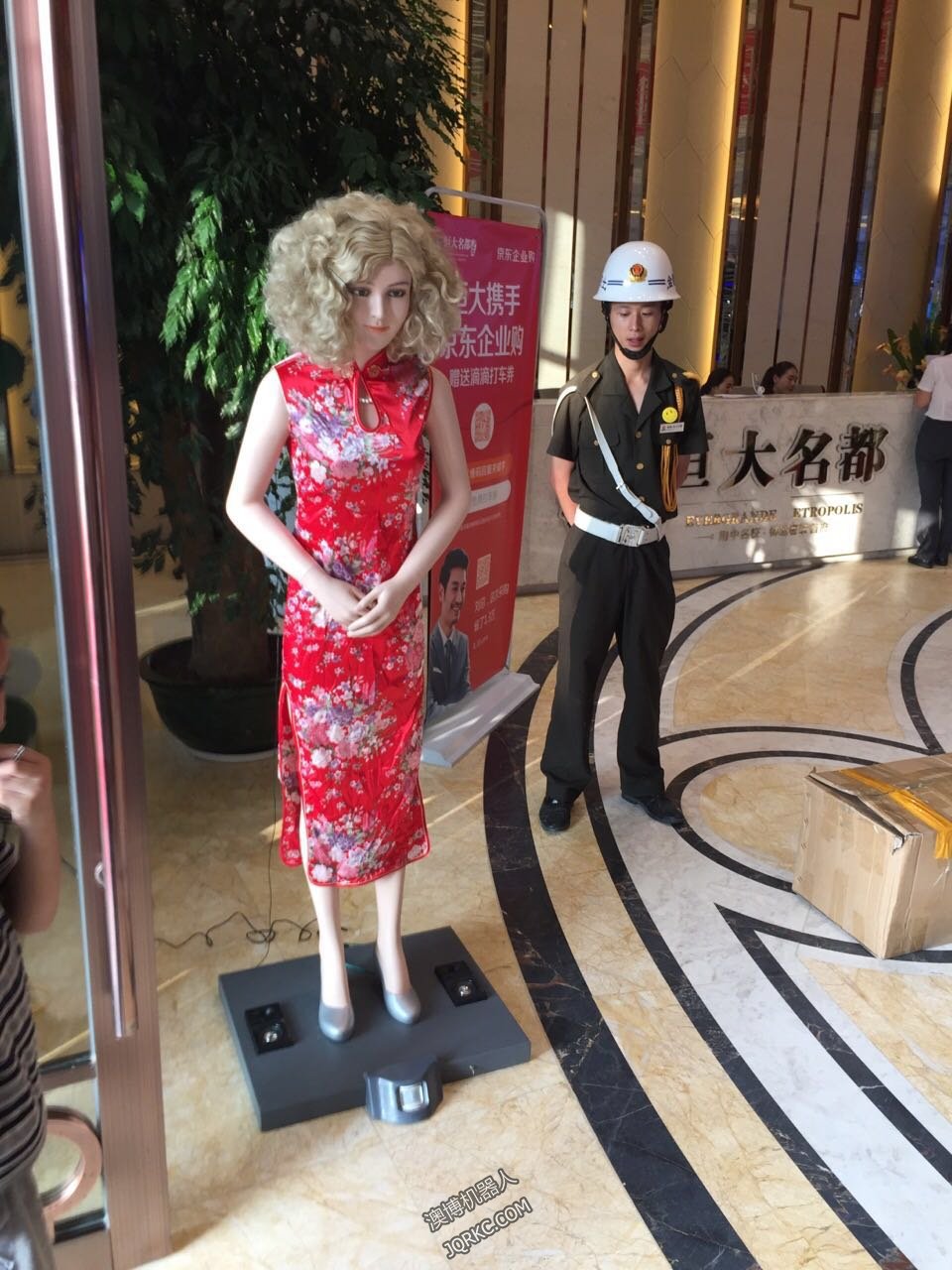 機器人取代普通工人？全是屁話